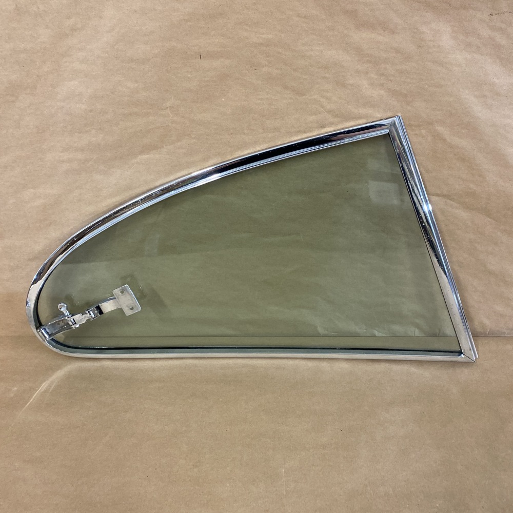 Original Jaguar XKE E-Type S3 2+2 LH Rear Quarter Window Triplex Sundym ...