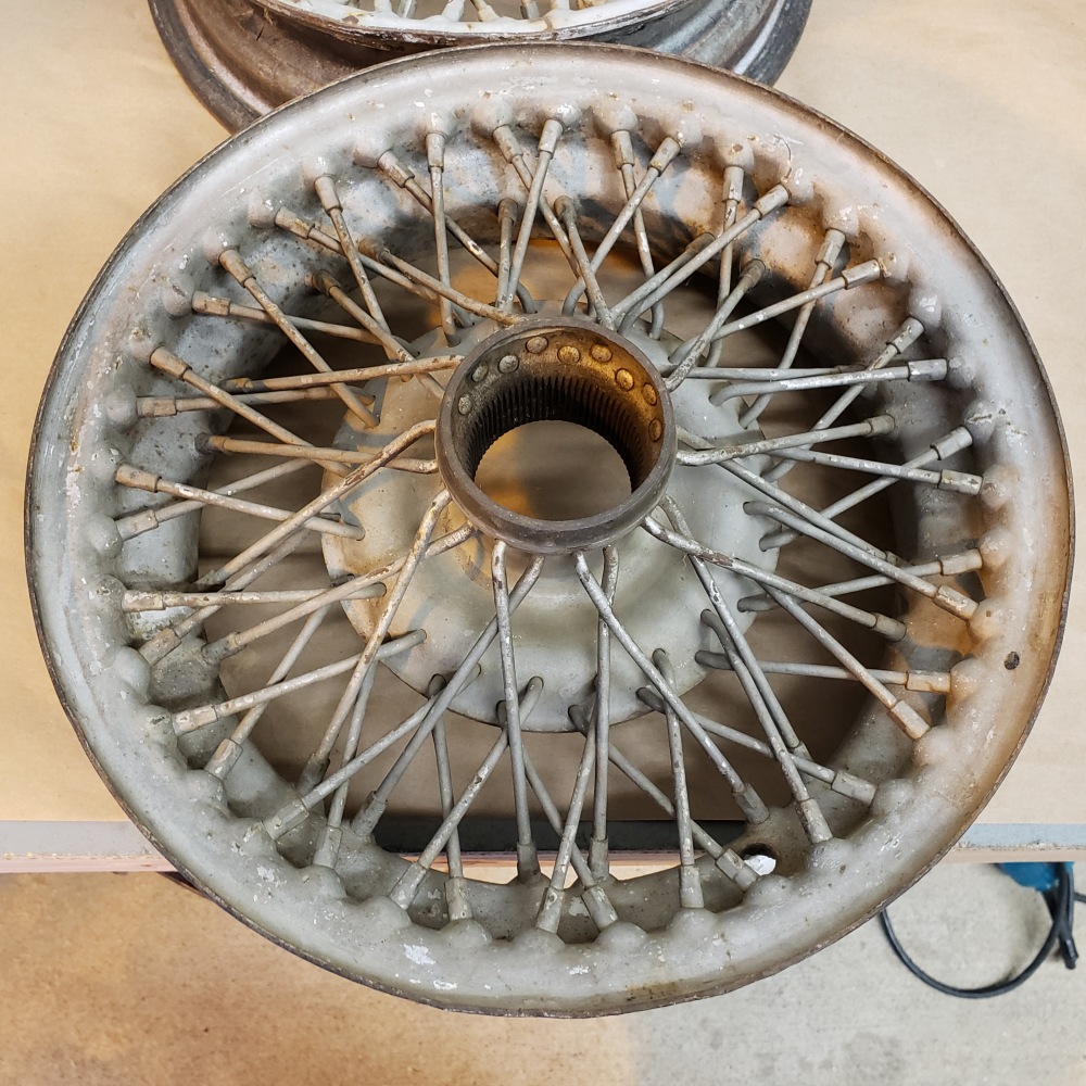 Sunbeam Alpine Original Wire Wheel 13 X 4 Inch 60 Spoke Set Of 5 OEM sunbeam-alpine-original-wire-wheel-13-x-4-inch-60-spoke-set-of-5-oem