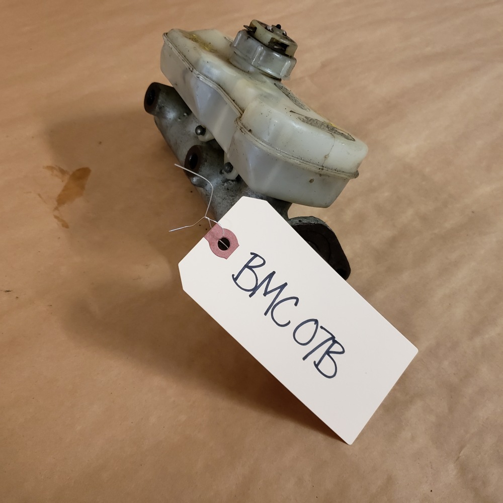 Jaguar XJ6 XJ12 197887 Original Brake Master Cylinder w/ Reservoir