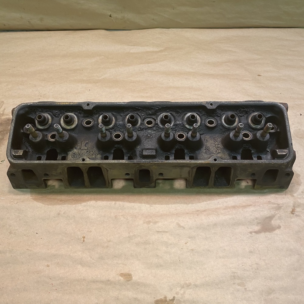 Original GM Chevy SB 262 267 305 Engine Cylinder Head 354434