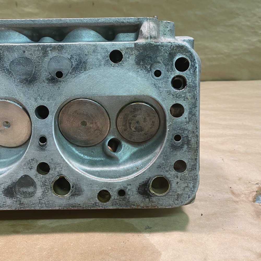 メルセデス―ベンツ107-126エンジンリビルトシリンダーヘツト販売 Original Mercedes-Benz R107 450SL M117 Engine Cylinder Head R117