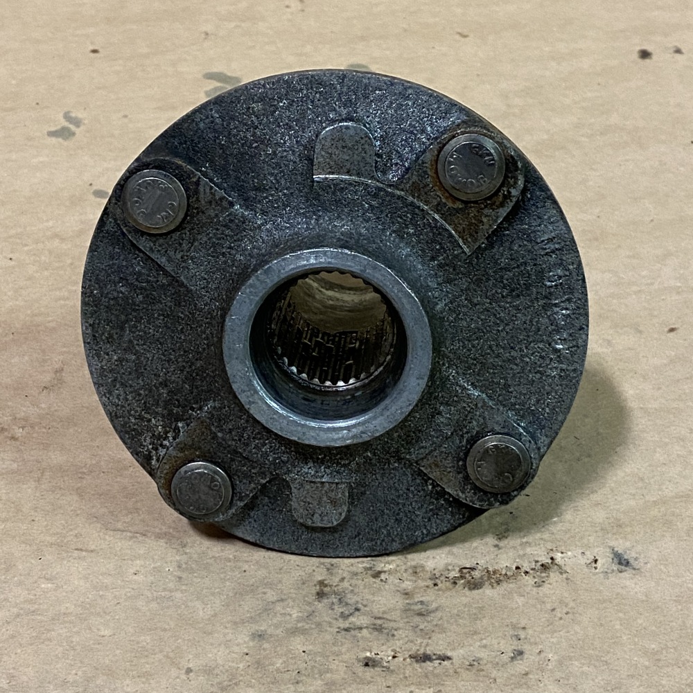 Original MG MGB Front Suspension Left LH Splined Wire Wheel Hub BTB719