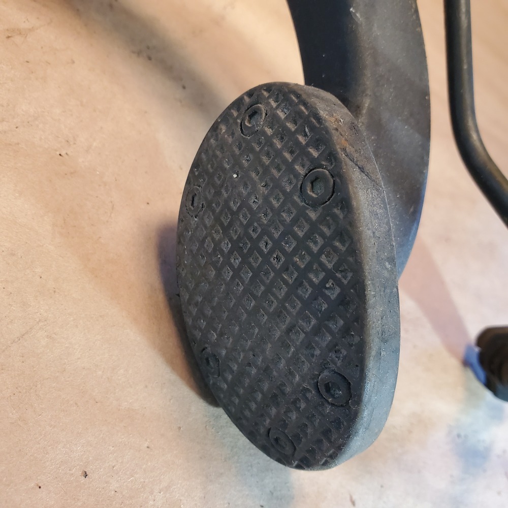 OEM 20022008 Mini Cooper Clutch Pedal Assembly BMW 6757337 Original