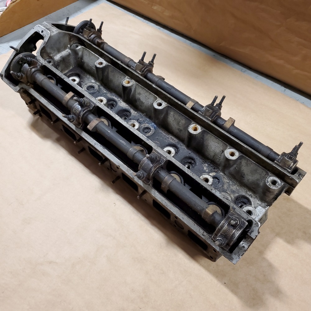 Original Jaguar XJ6 4.2L Engine Cylinder Head EAC 1639 C2600 2WYF 