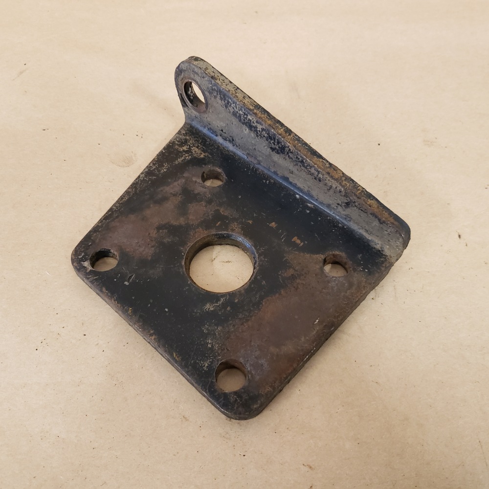 MG MGB 196780 Original Rear Suspension LH Shock Absorber Link Bracket