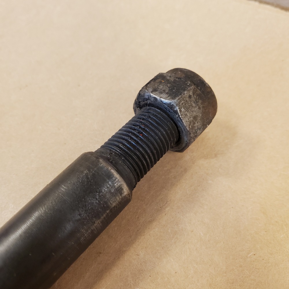 Jaguar XKE E-Type Series 1 IRS Inner Fulcrum Shaft and Distance Tube ...