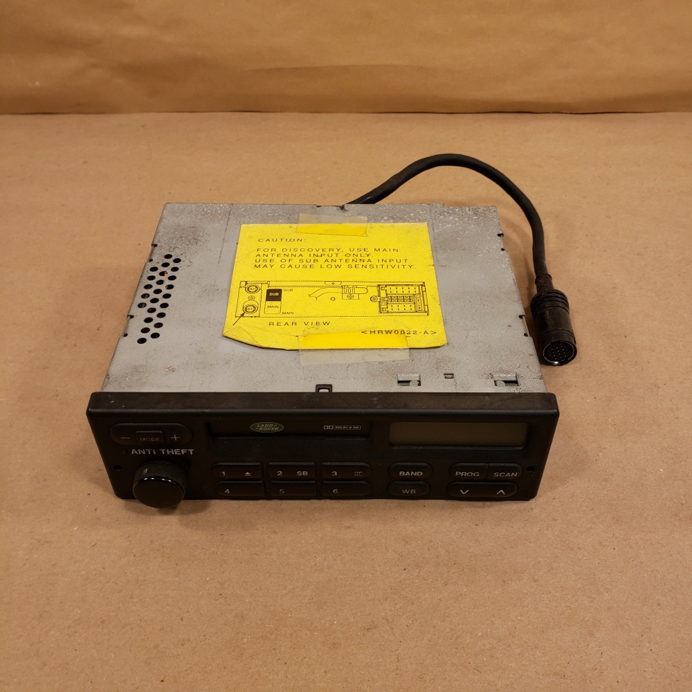 9496 Land Rover Discovery RRC County AM/FM Radio Tape Deck Head Unit